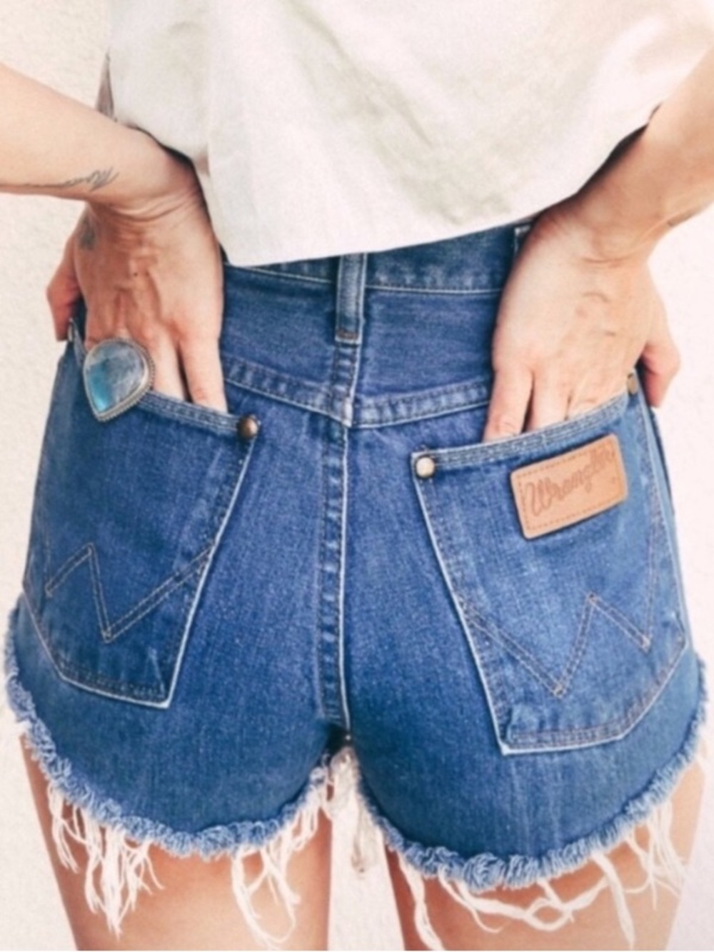 Reformation Repurposed Wrangler Denim Cutoff Fray Mini Shorts Cowgirl 25